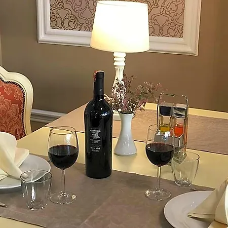 Hotel Deluxe Tirana