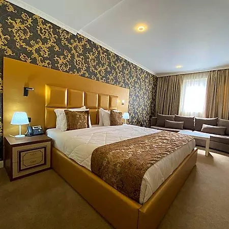 Hotel Deluxe Tirana