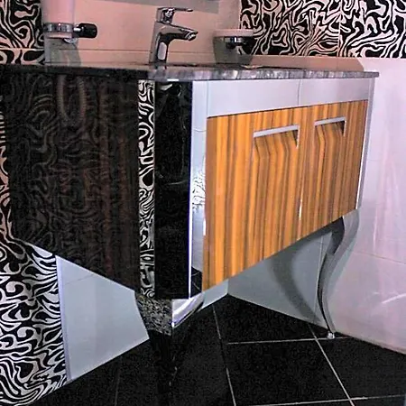 Deluxe Hotel Tirana