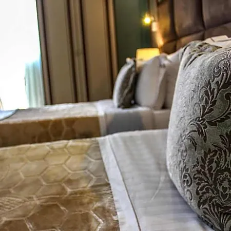 Hotel Deluxe Tirana